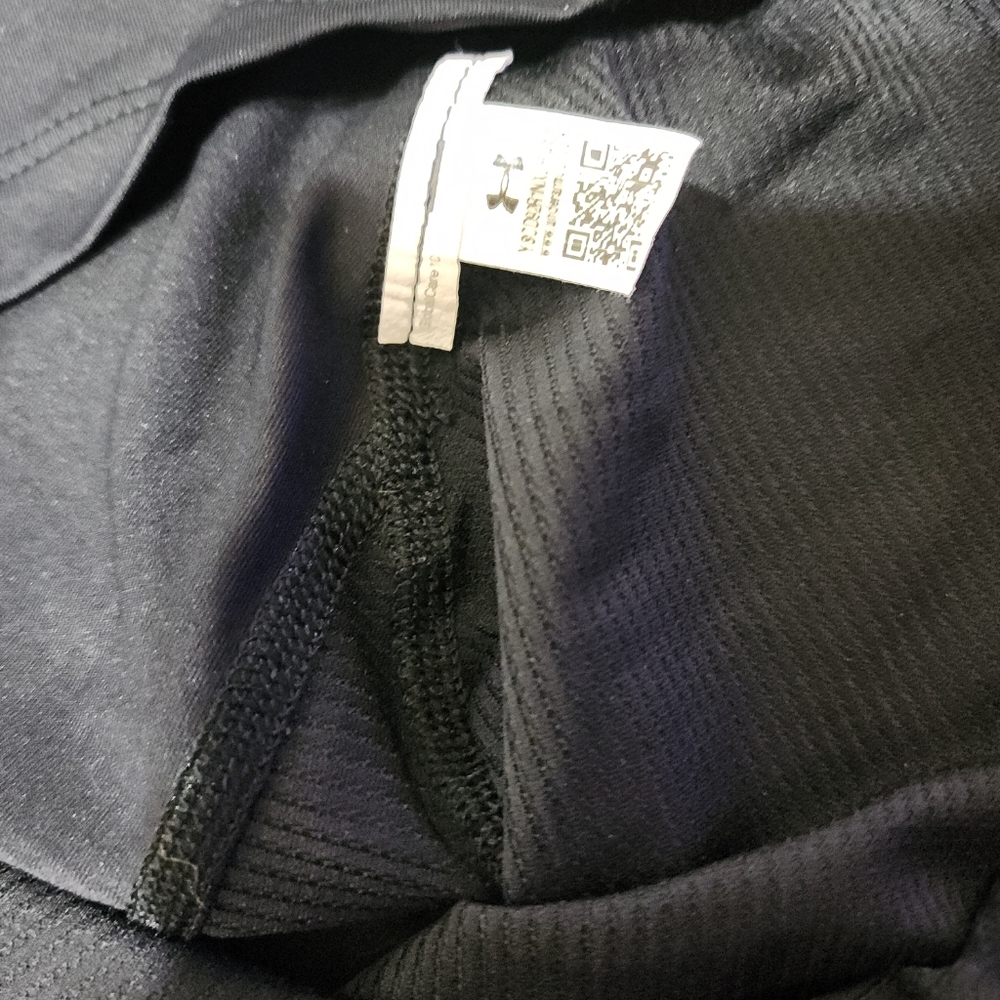 Under Armor heatgear compression men's XL sleeveless tank - Picture 4 of 7